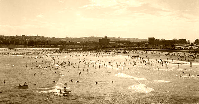 Bondi Beach 1940
