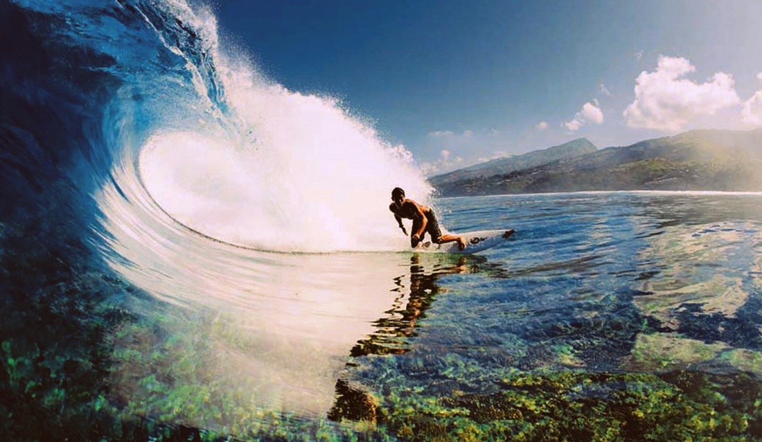 Reef Break Surfing