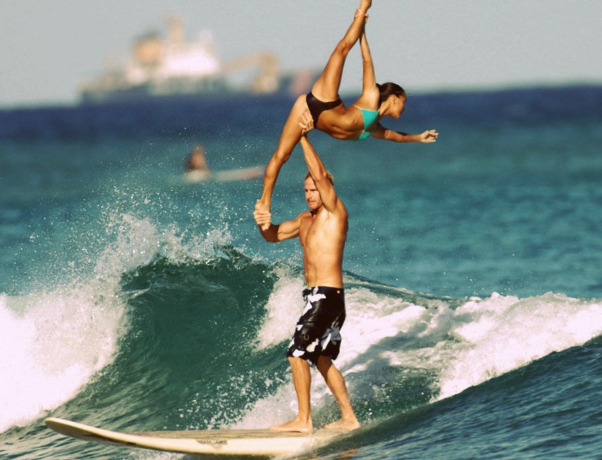 Tandem Surfing